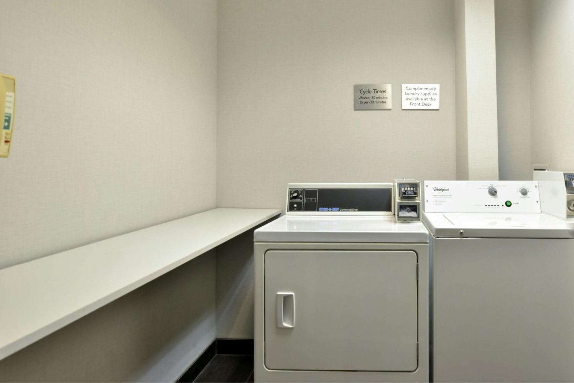Courtyard By Marriott Harrisburg Hershey Екстериор снимка